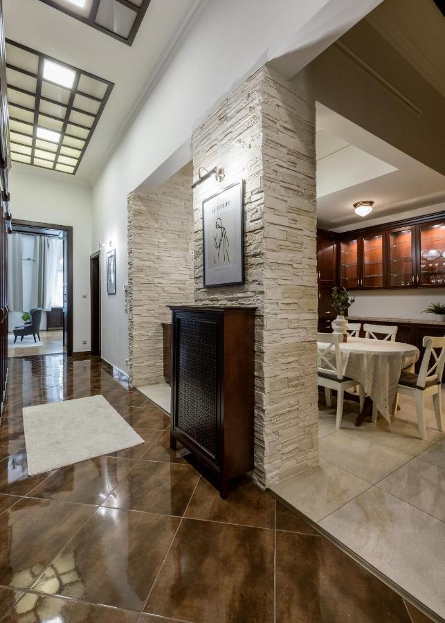 Apartamento Luxe, Historic Near Downtown Landmarks 19th Century *
