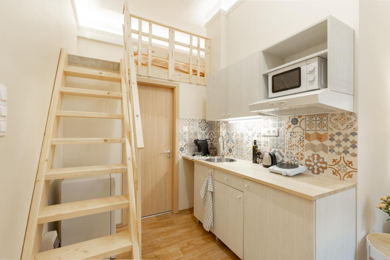 Mezzanine - Air Conditioned *