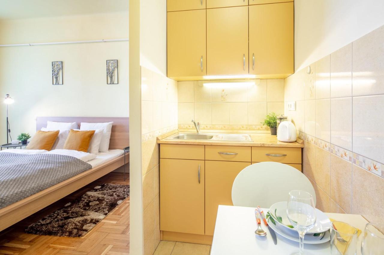 Convenient Apartman