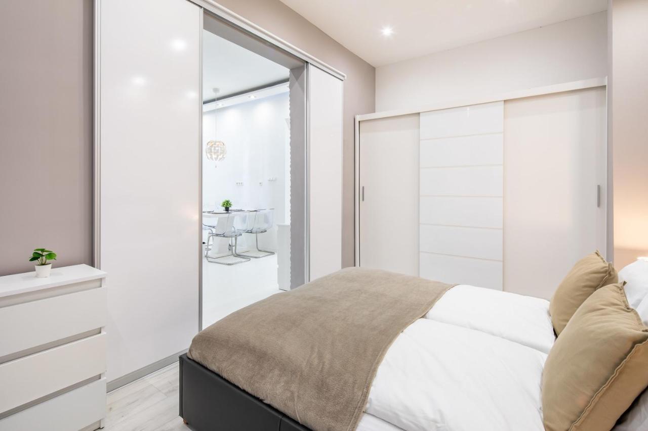 Cozy & Central With 2-bedroom Apartamento Budapest