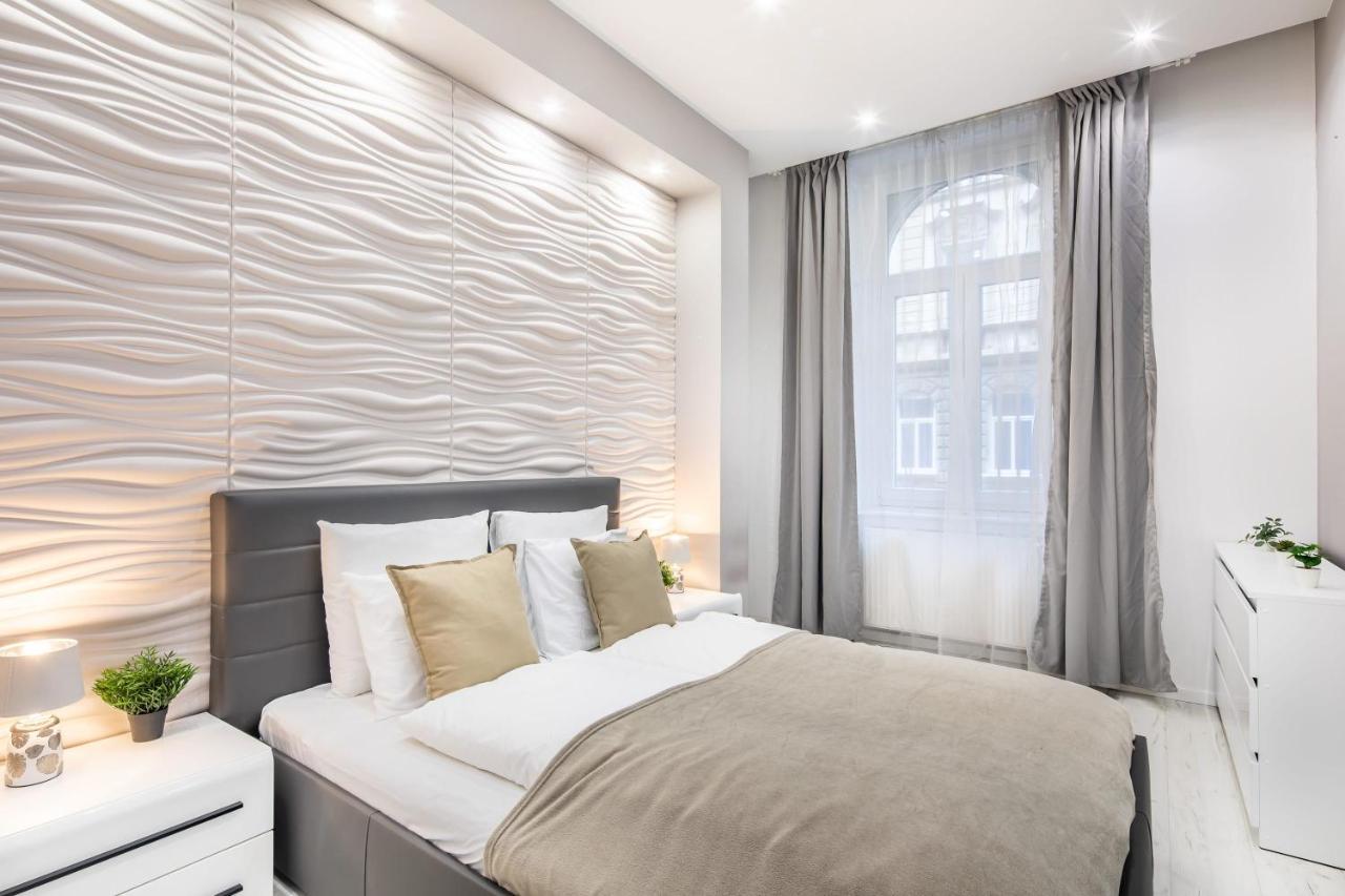 Cozy & Central With 2-bedroom Budapest