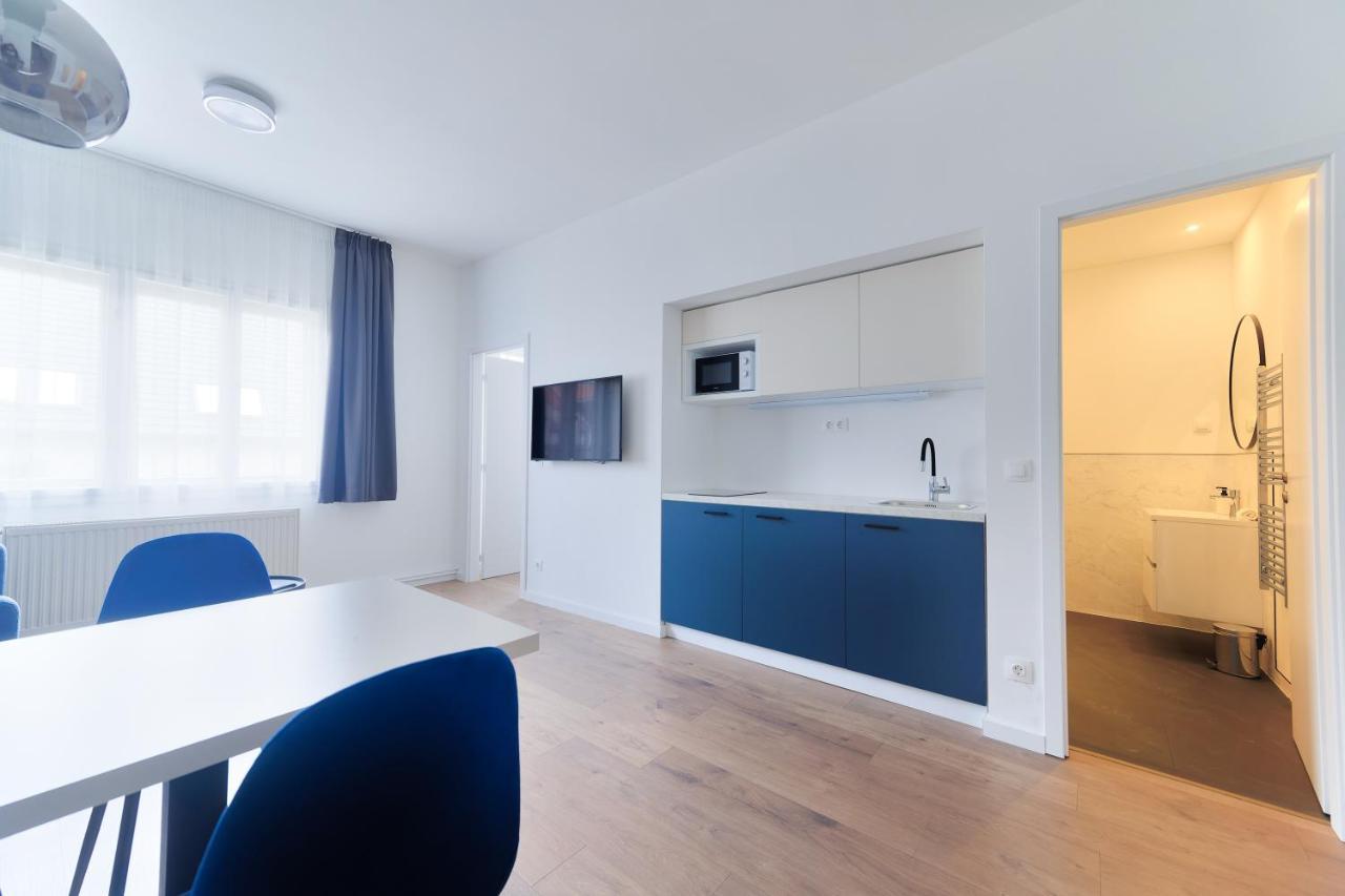 Hotel apartamentowy Oliver *