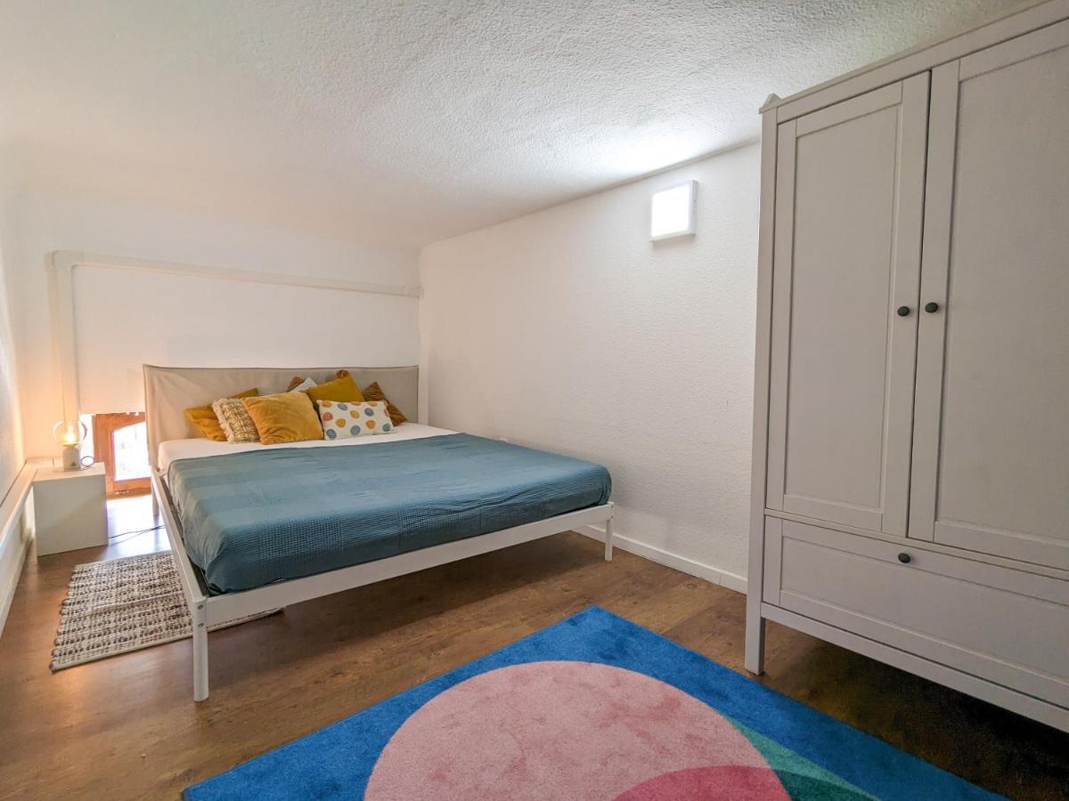 Stylish 2-bedroom In * Budapest