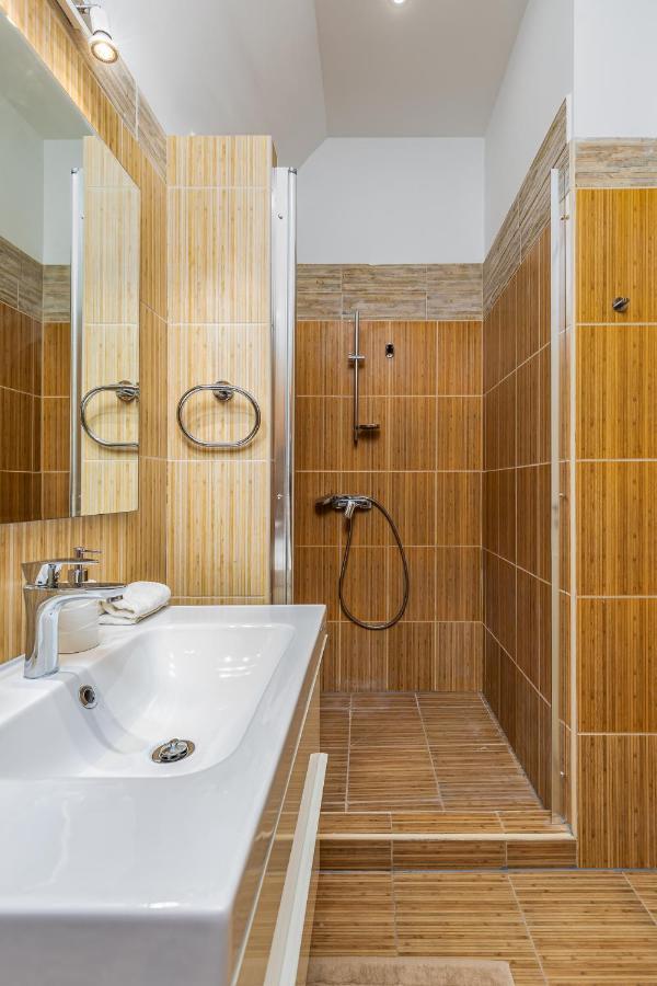 Venus - Oktogon I Appartement