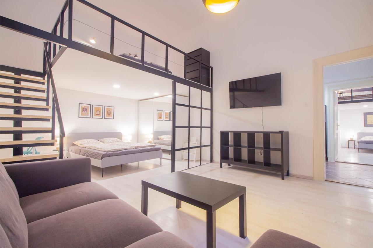 Apartment Industrial Double Loft Budapest