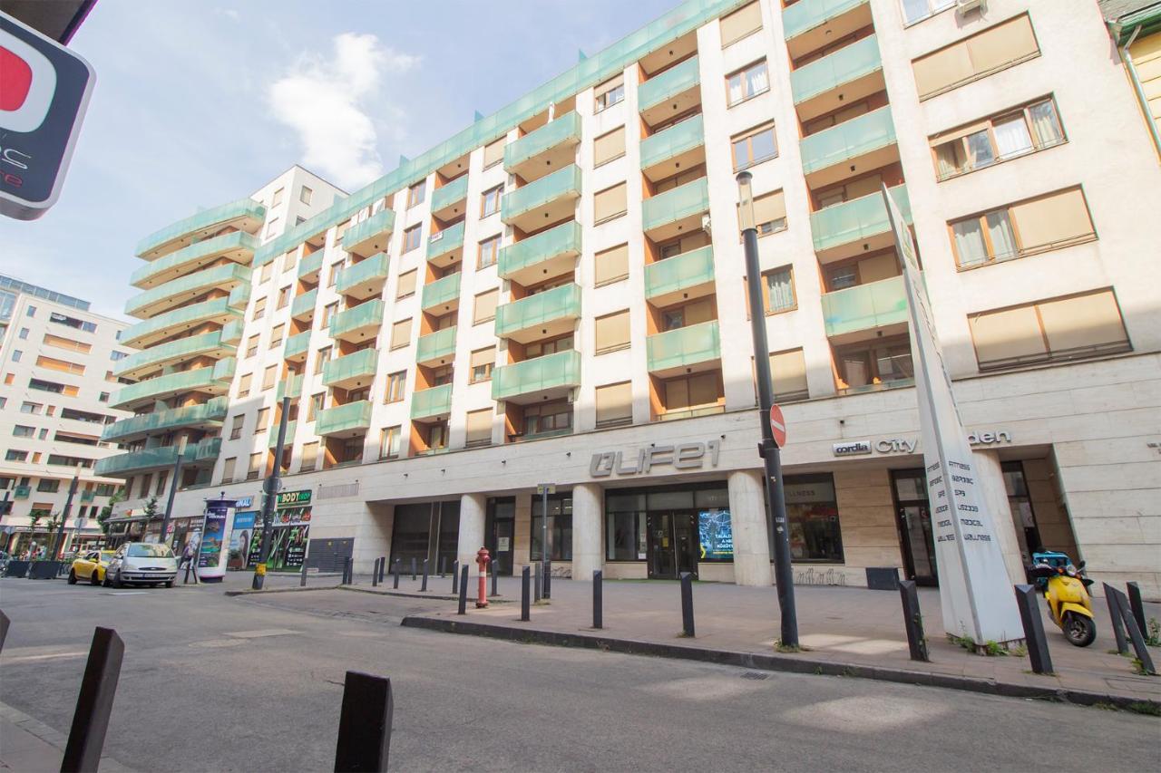 Corvin Modern Studio With Ac, Parking