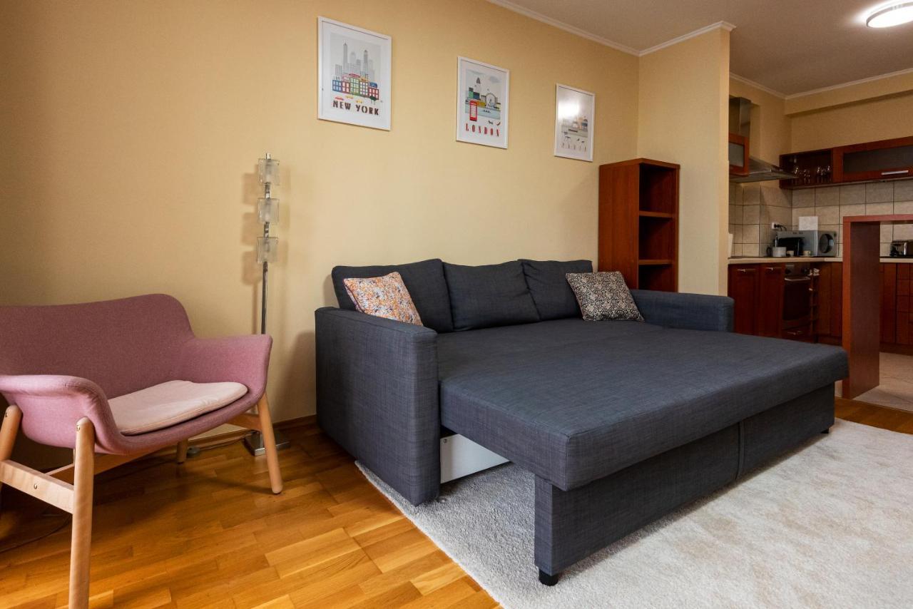 Pesti Apartment&free Parking Apartman