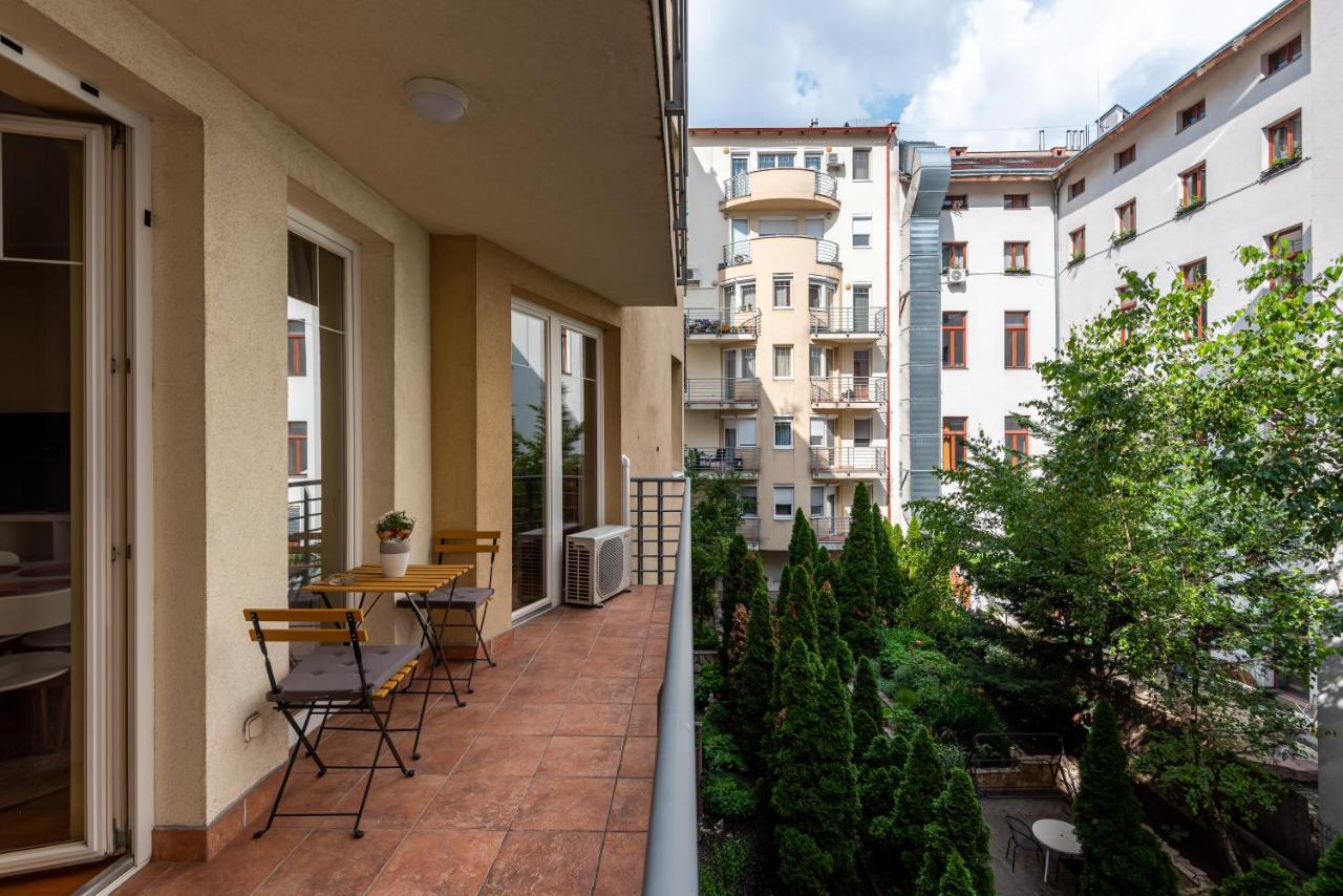 Apartman Pesti Apartment&free Parking