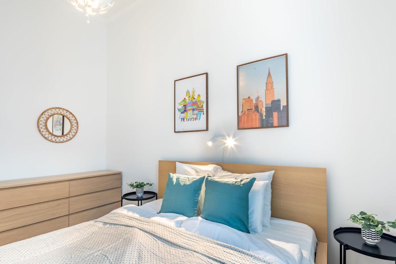Super - Very Lively Area - In Gozsdu Apartamento