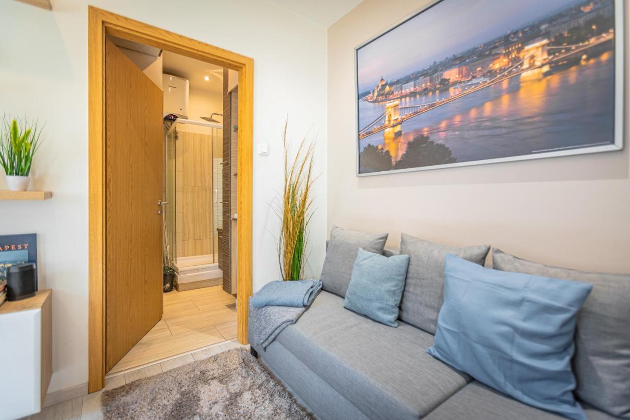Velvet Vista Apartment *