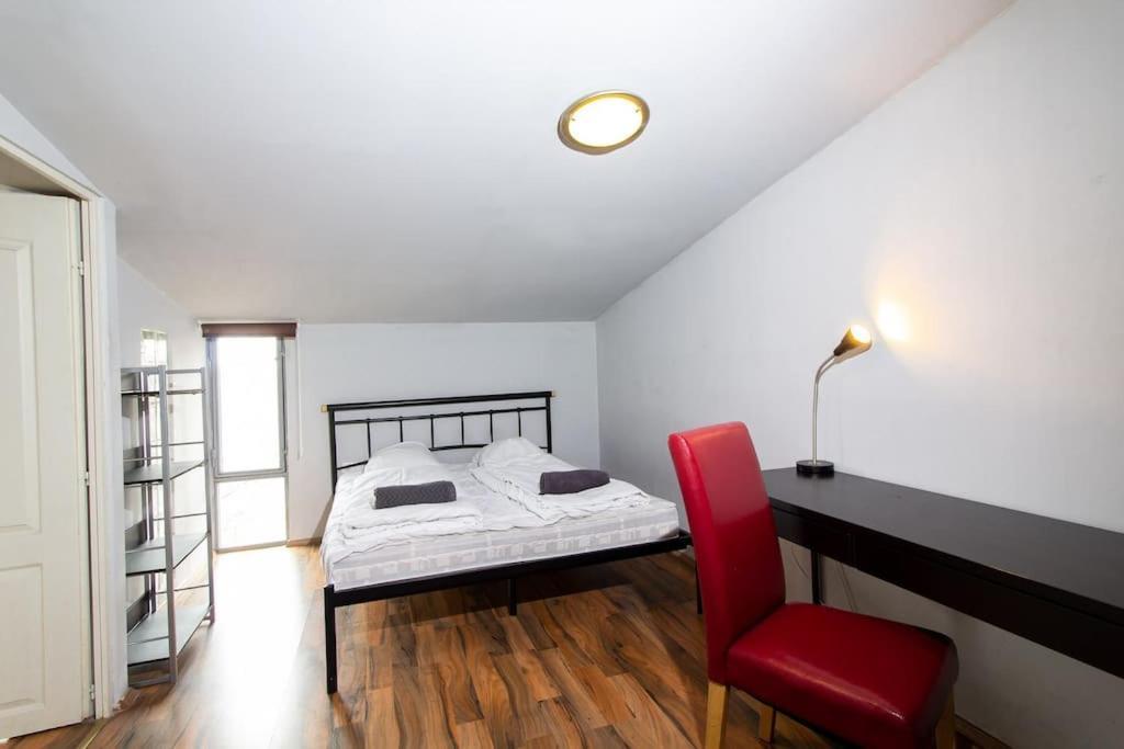 Cityscape Budget Blaha Appartamento