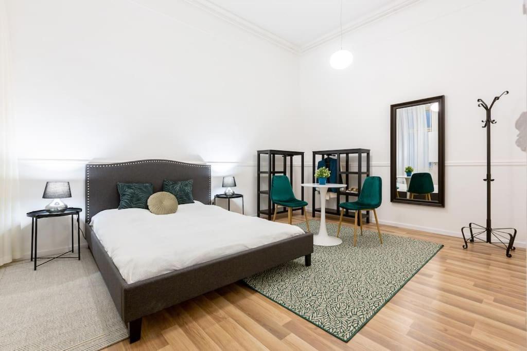 Andrassy Avenue Homestay Budapest