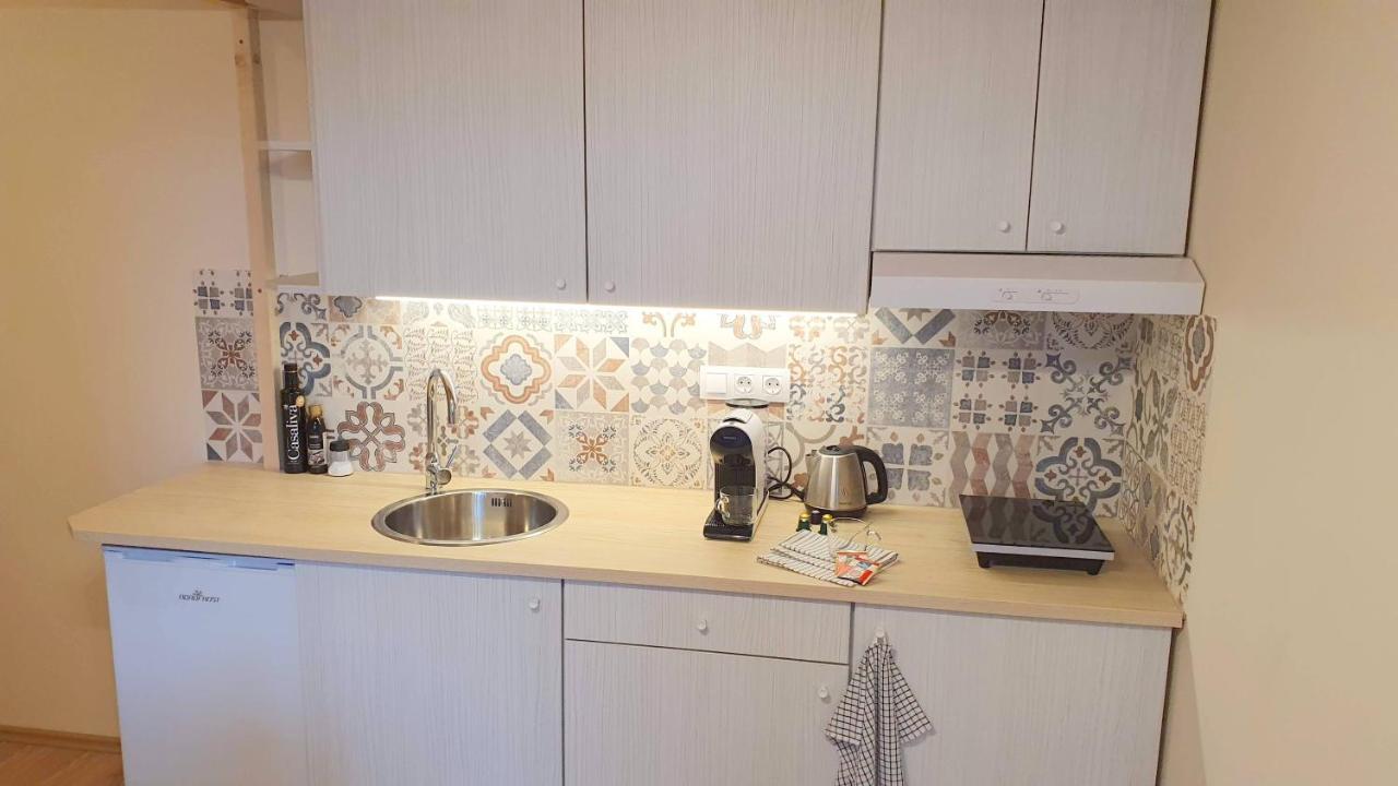Apartment Central Mezzanine Apartments With Ac At Keleti Railways Long-Term Budapest