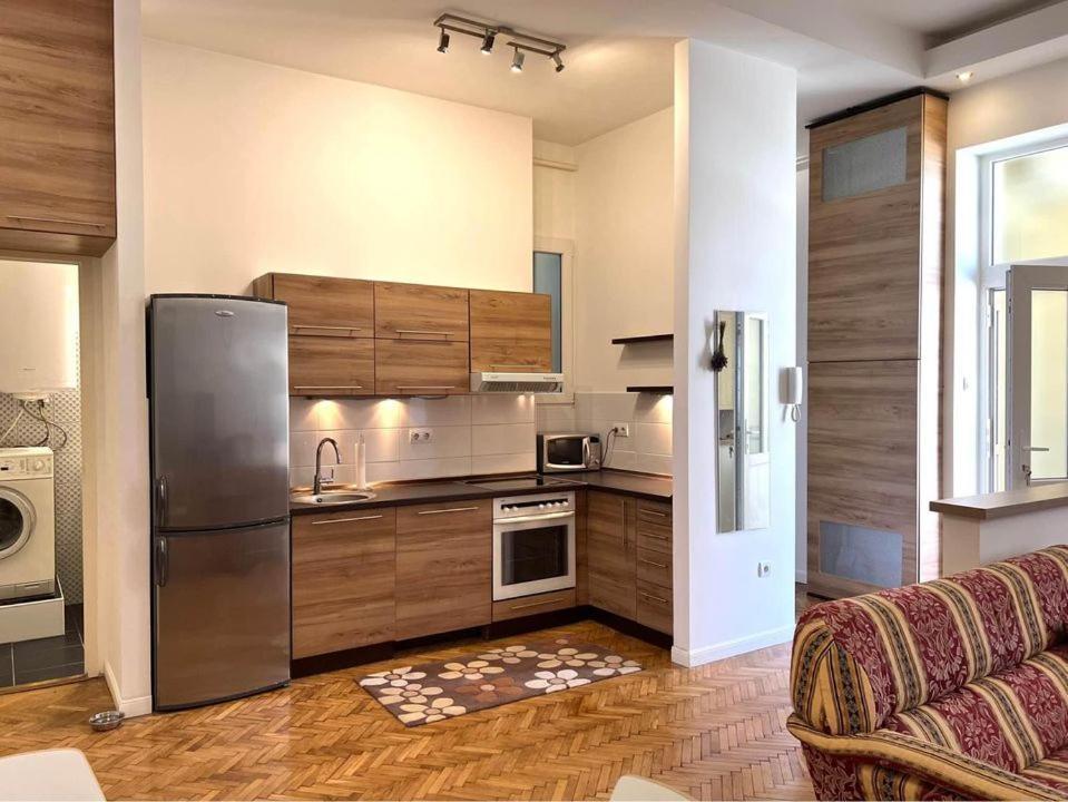 Apartment Roland Downtown - Pope Subway
