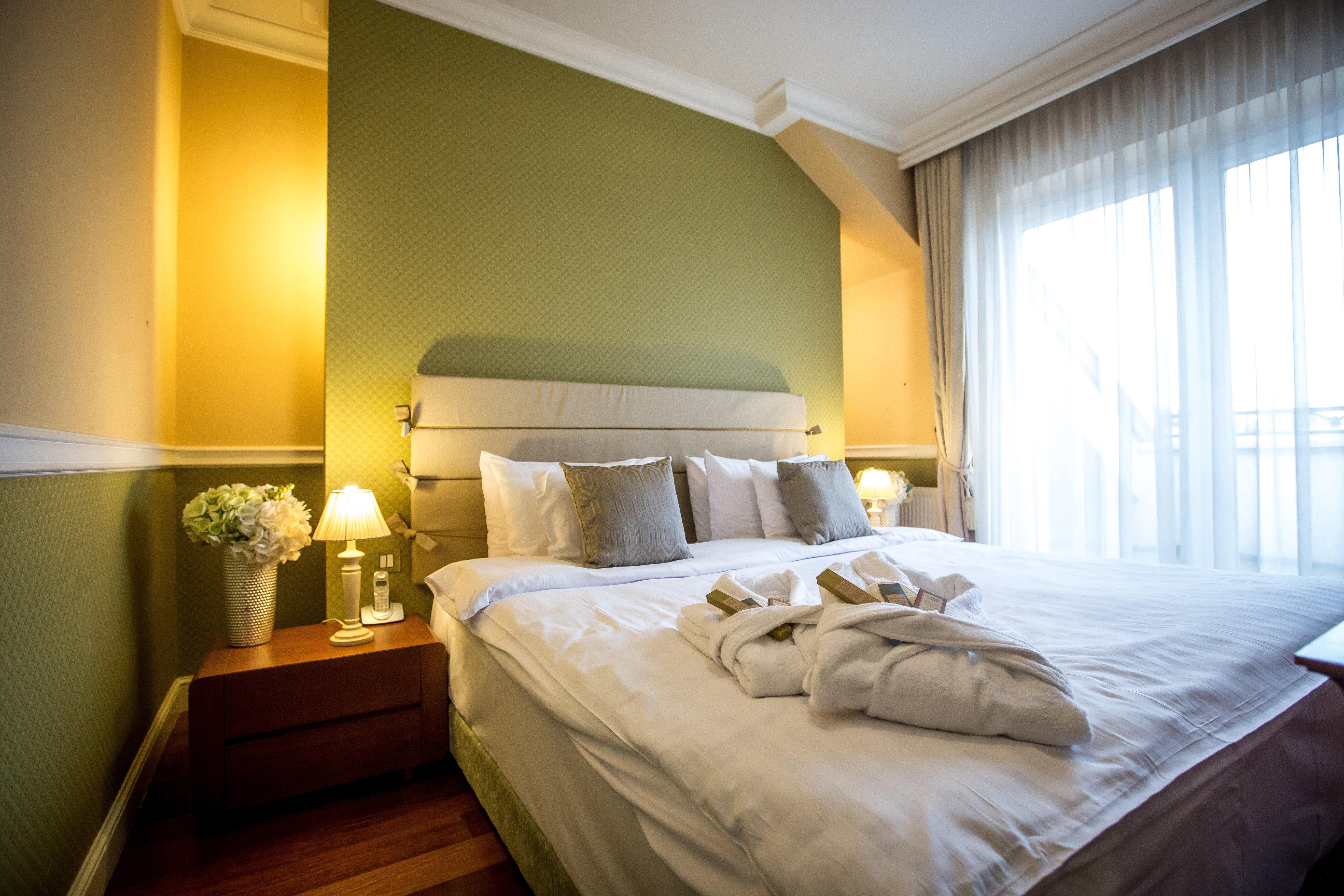 Hotel Queen's Court & Budapeszt