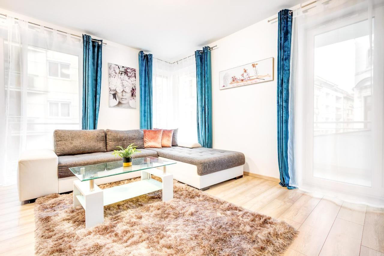 Modern With Free Garage And Balcony In The Downtown Budapest