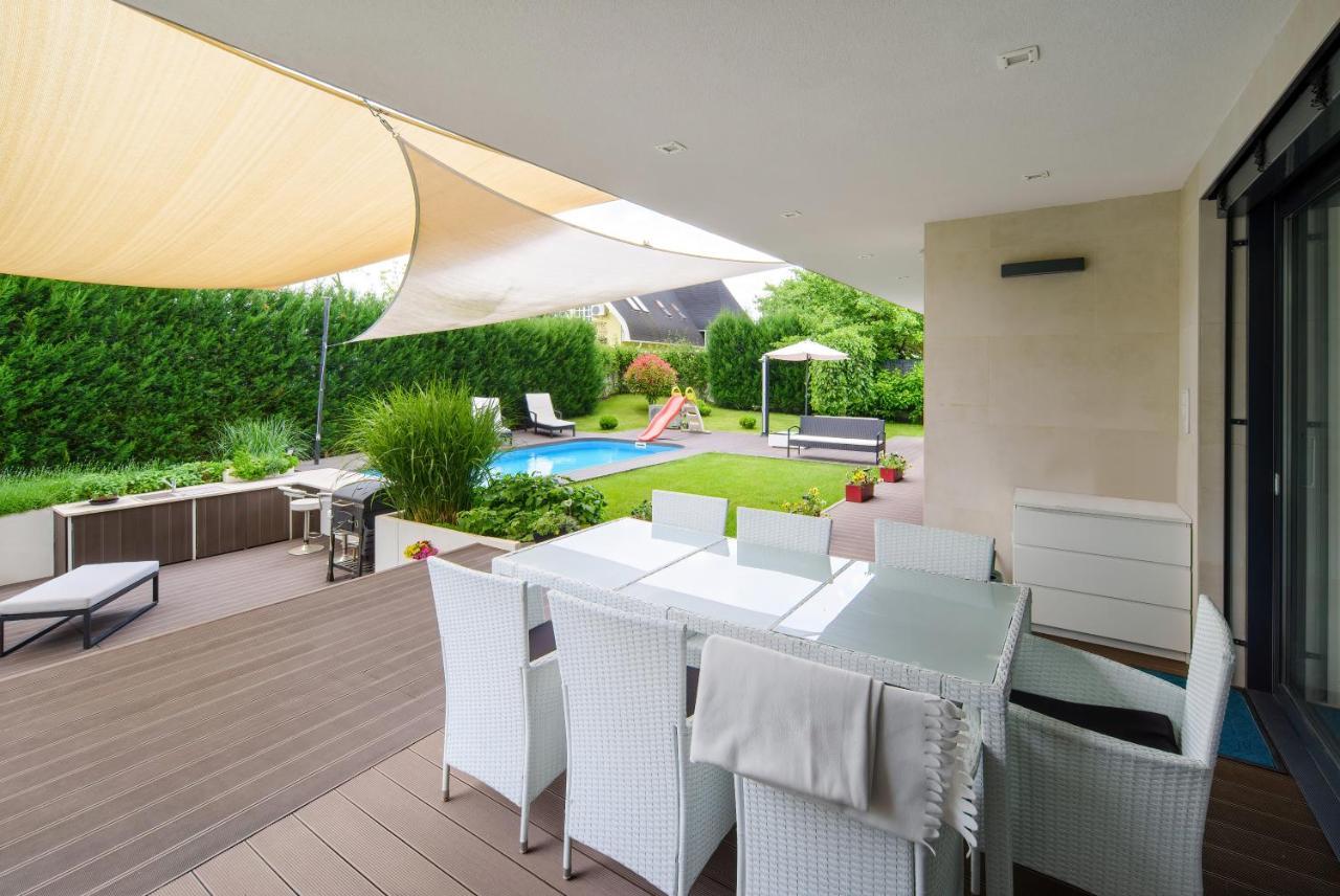 The Great Gatsby Villa *