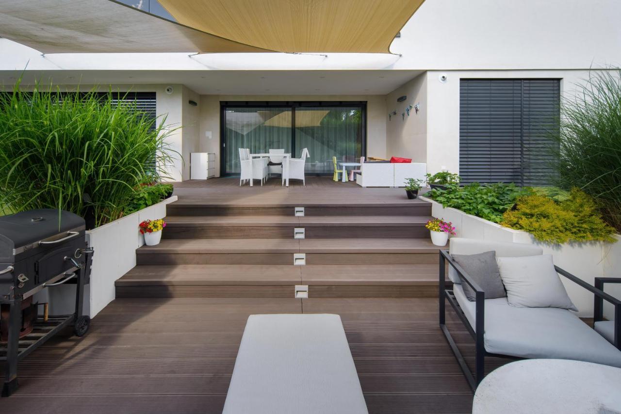 The Great Gatsby Villa