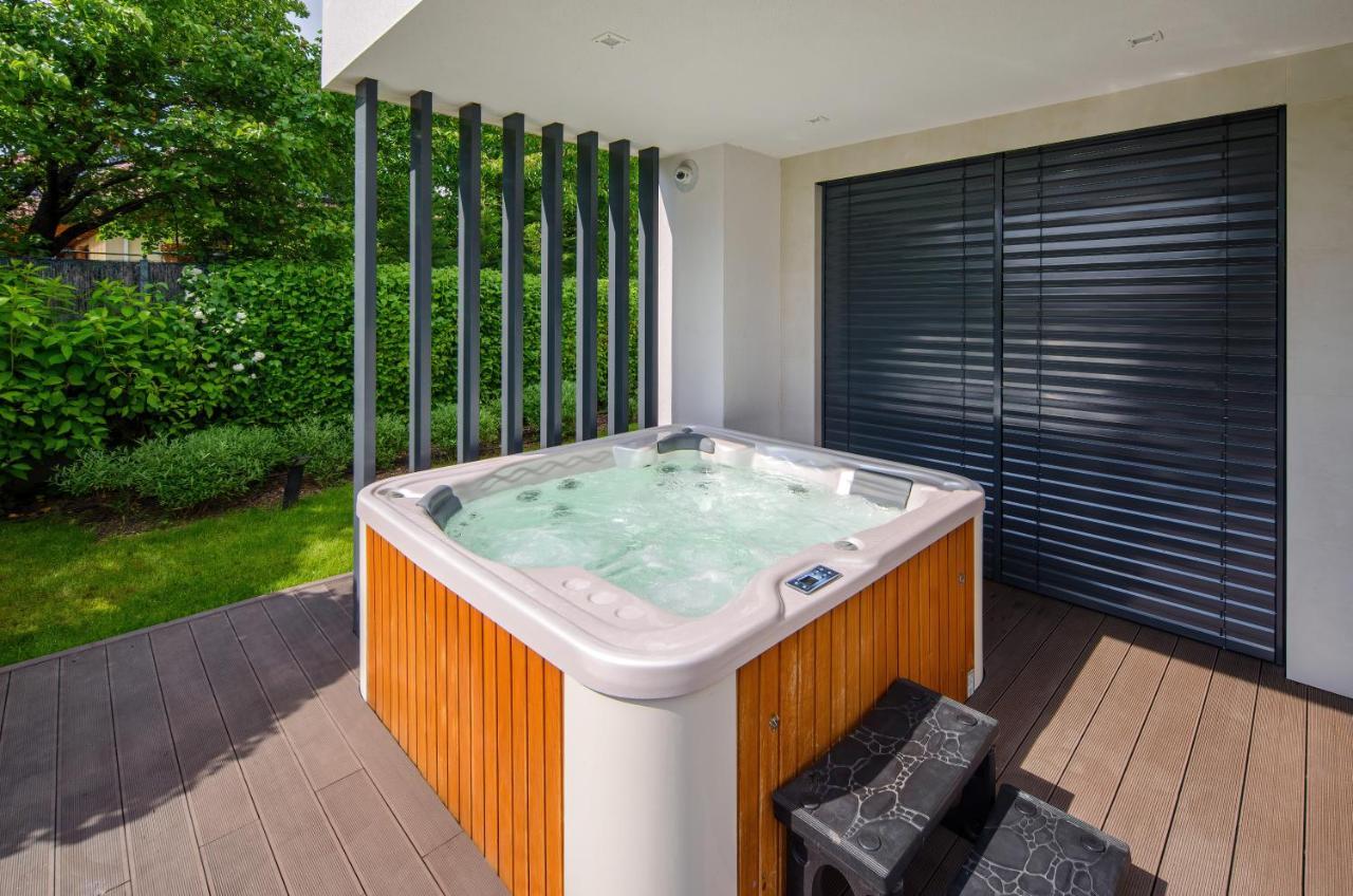 The Great Gatsby Villa