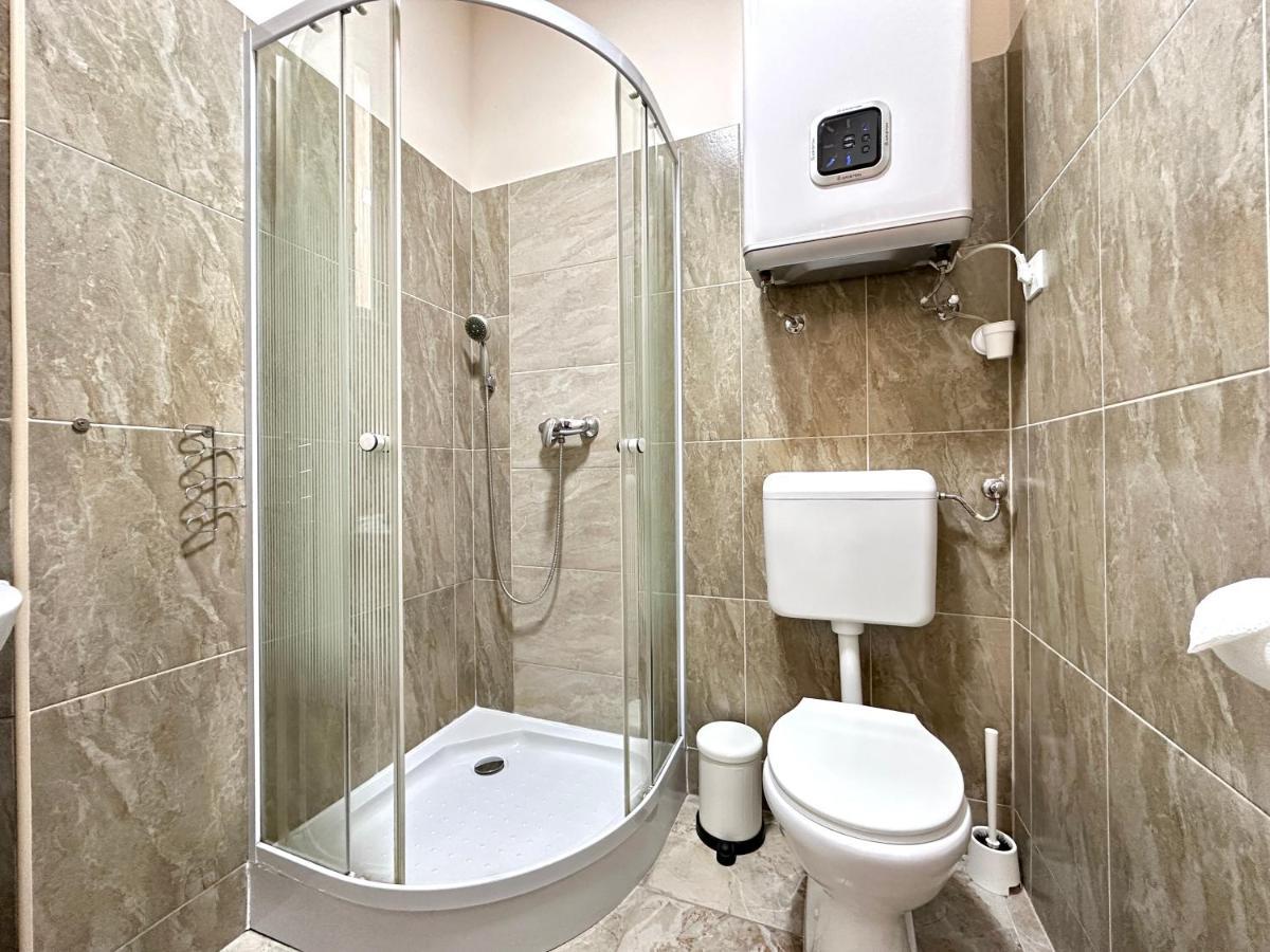 Appart hôtel Central Seasons Design *
