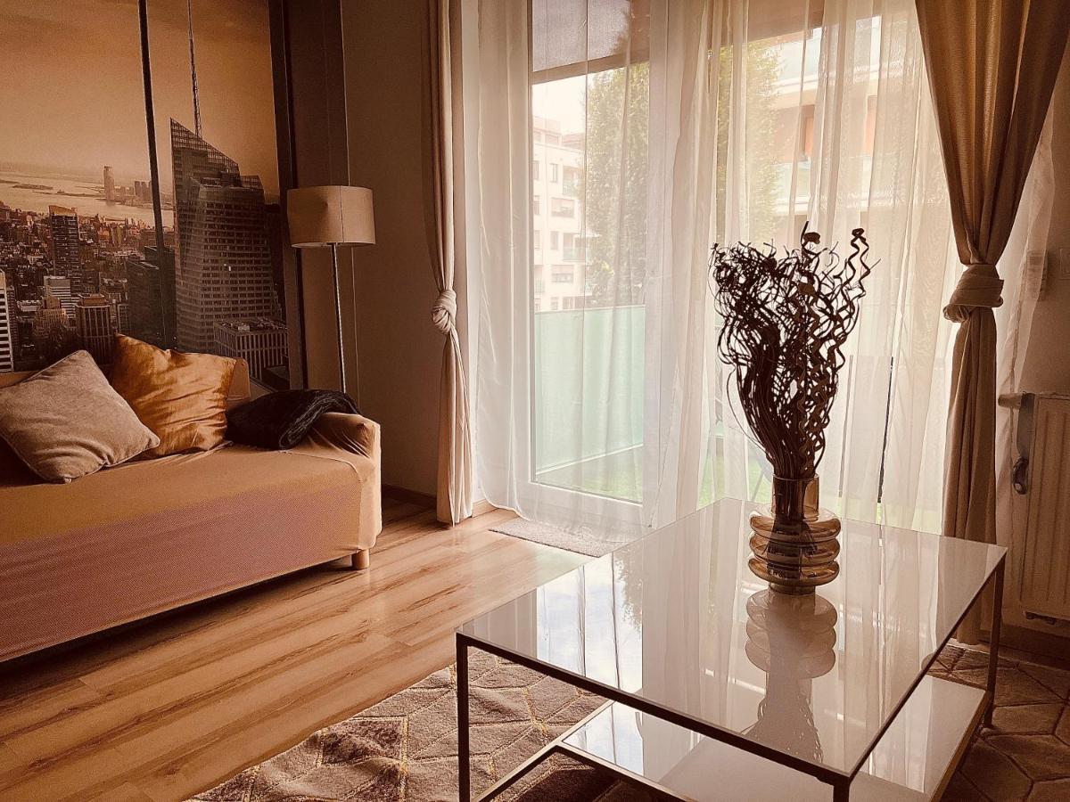 Apartament Corvin Promenade Crystal *