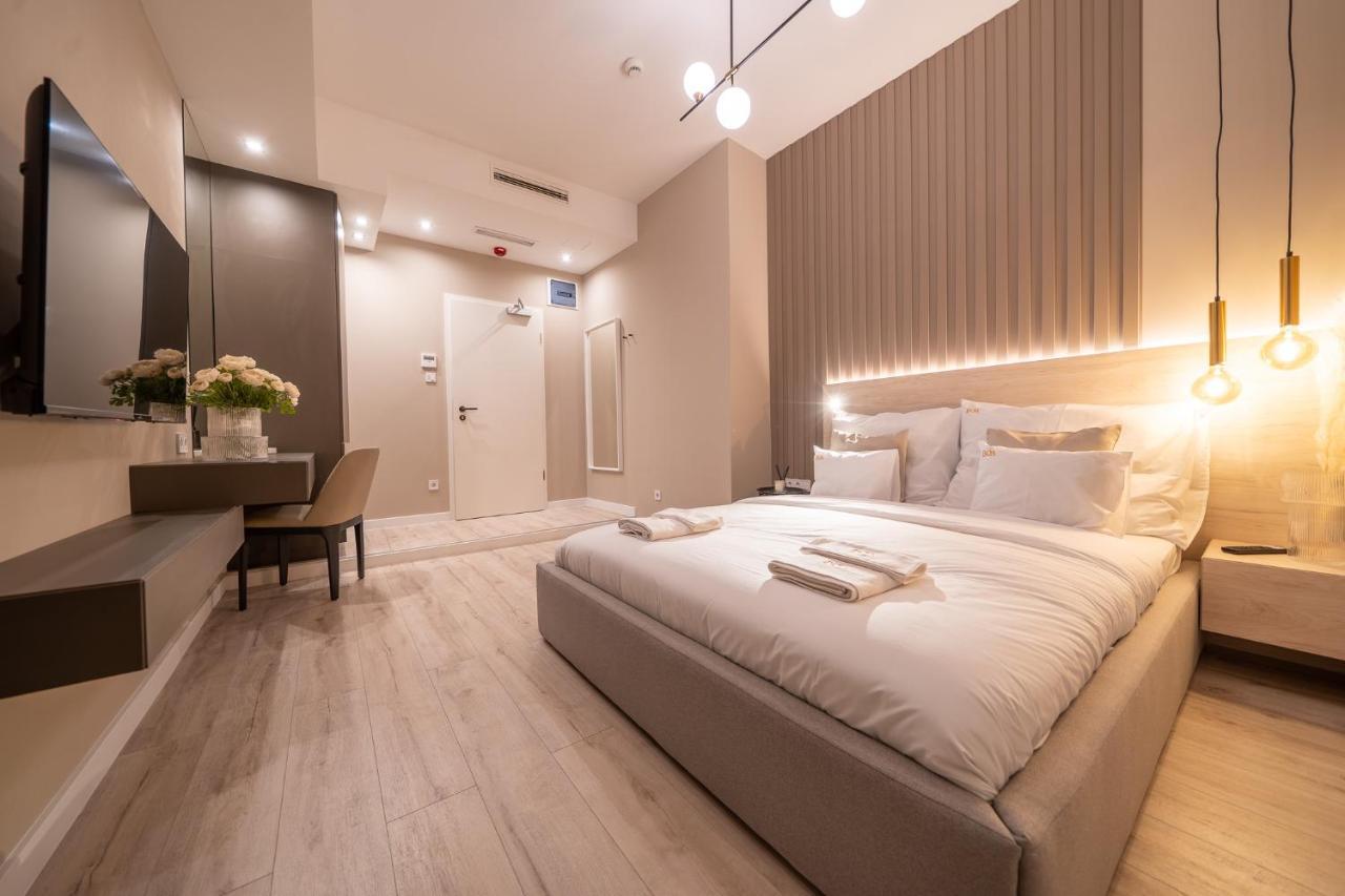 Hotel Karoly Boutique Suites, Location By Bqa