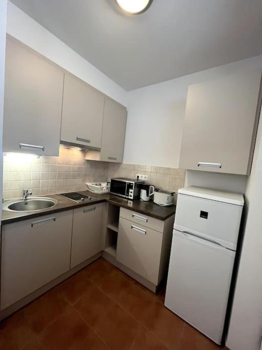 Garay Utca - Unit A52 *