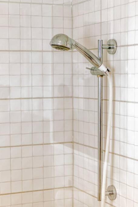 Apartamento Oktogon Spacious Ac Balcony Budapest