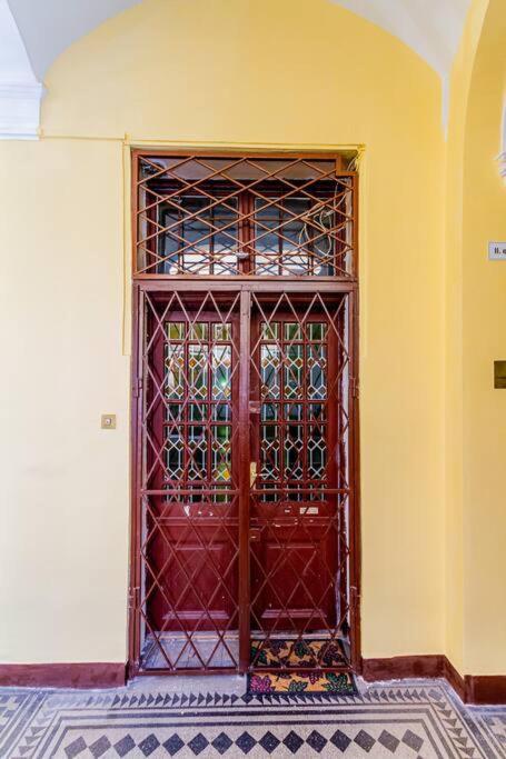 Apartamento Oktogon Spacious Ac Balcony