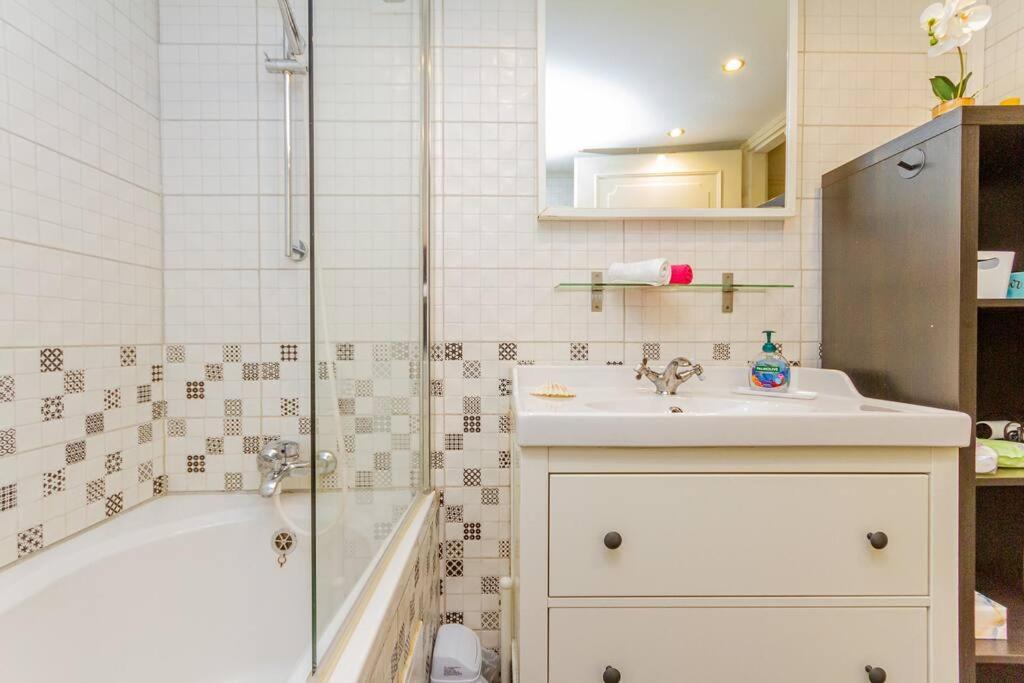Apartamento Oktogon Spacious Ac Balcony *