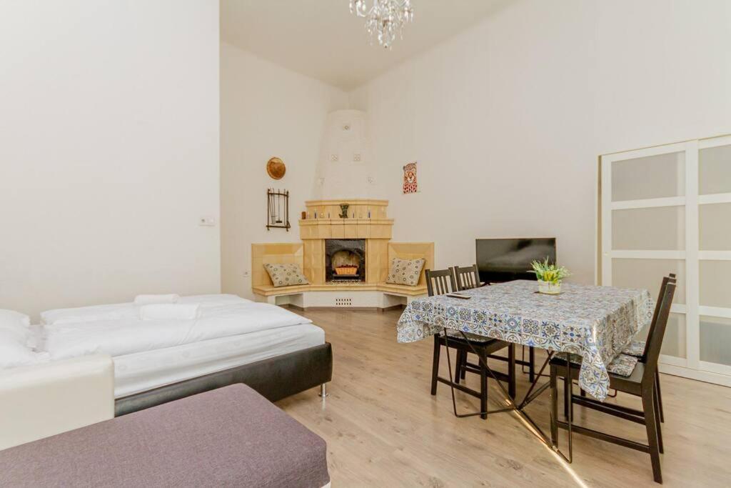 Apartamento Oktogon Spacious Ac Balcony *