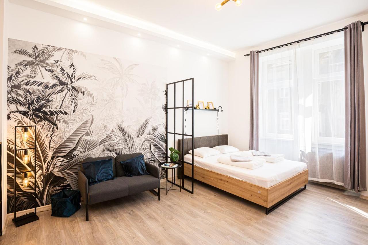 Gaia House Apartment