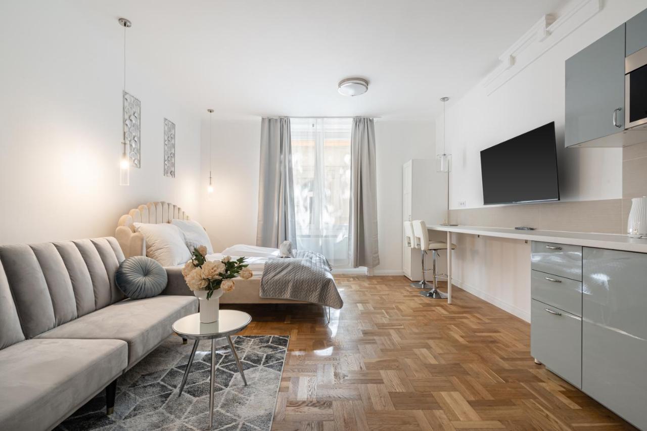 D71 - Dob 71 Cozy - Location By Bqa Apartment *