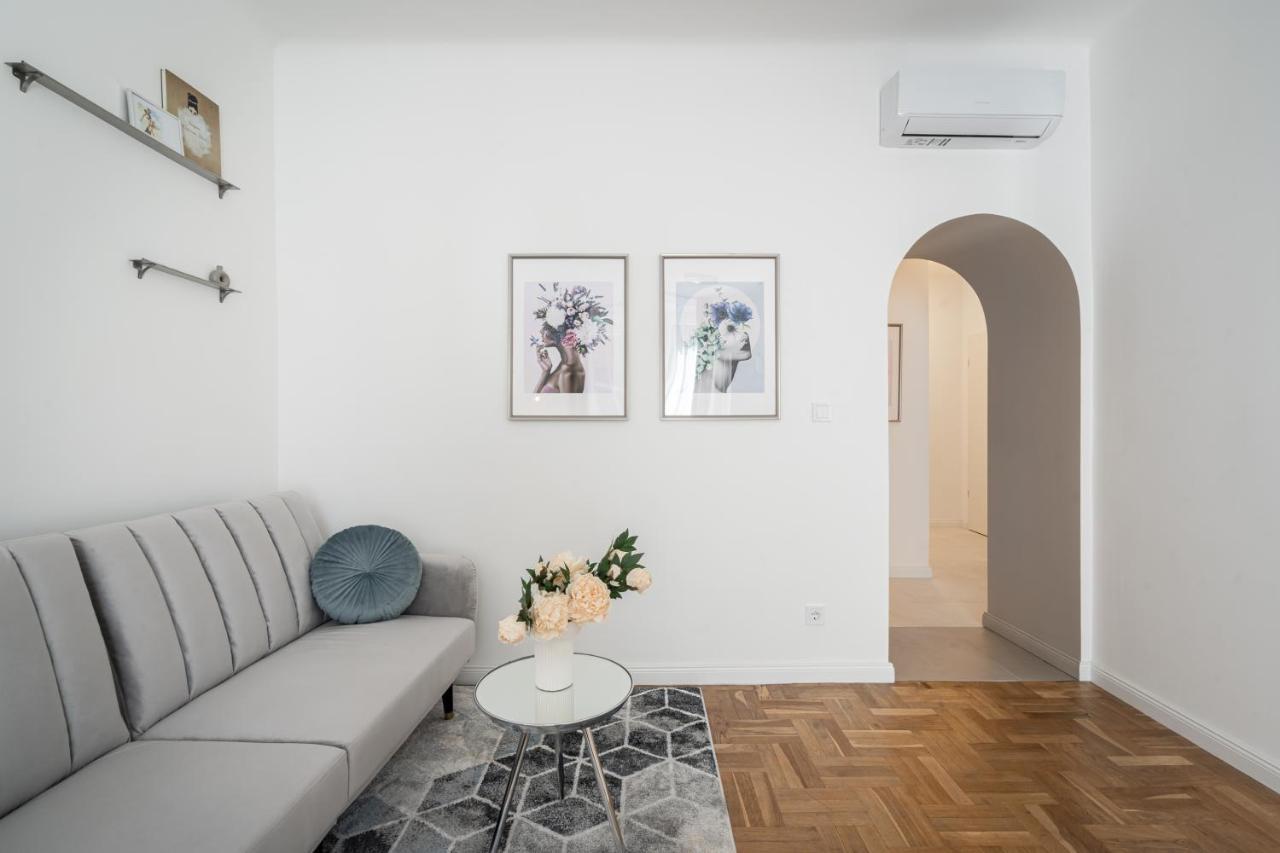 D71 - Dob 71 Cozy - Location By Bqa Apartment