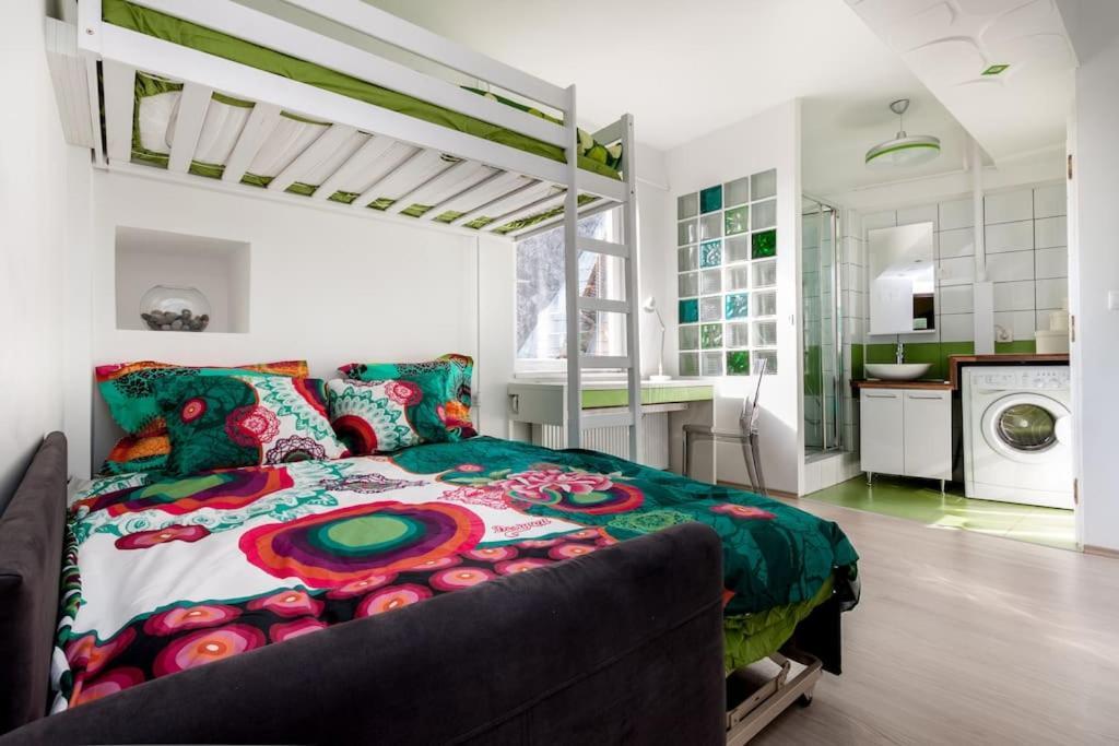District 5 Studio Near Universities With Ac+view Apartment *