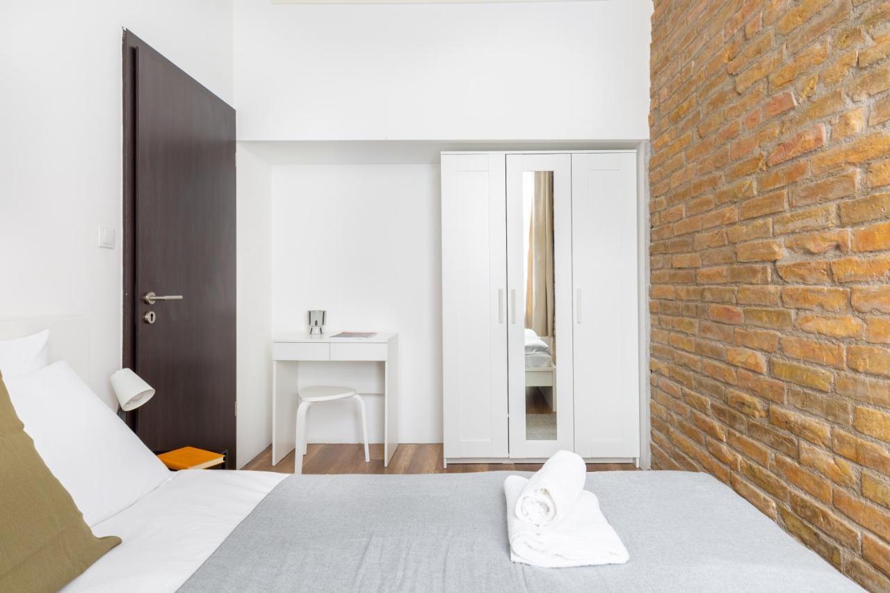 Apartamento New, Centrally Located, But Quiet 4 Sleeper Budapest