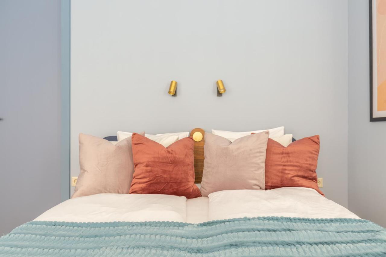Bauhaus Luxury 2-bedroom In The Absolute Center Appartamento *
