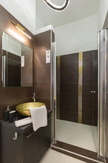 Grand Style&luxury In The Center - 3br With Balcony Appartamento Budapest