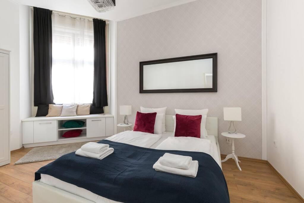 Appartamento Grand Style&luxury In The Center - 3br With Balcony Budapest