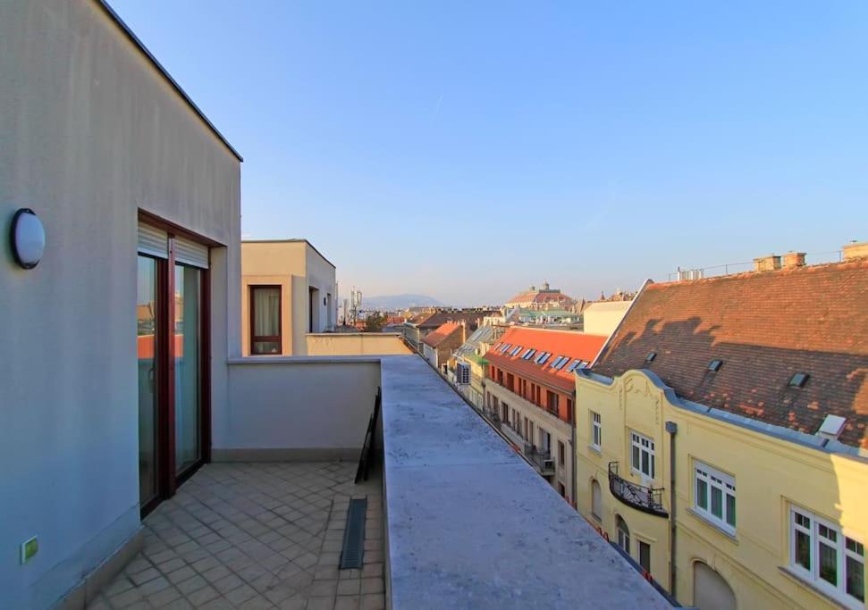 Apartamento King's Court - Centre -free Garage *