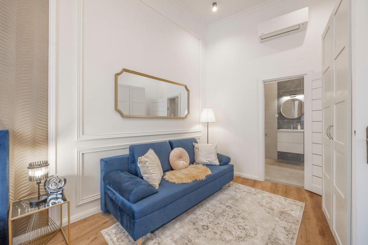 Apartmán Luxurious Grand W/ 3bedrm 2bathrm