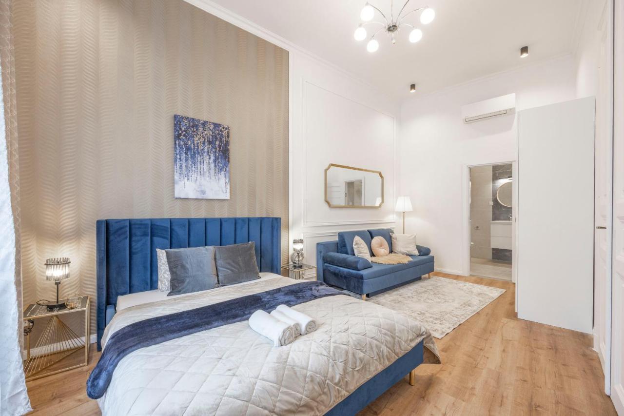 Luxurious Grand W/ 3bedrm 2bathrm Apartmán *