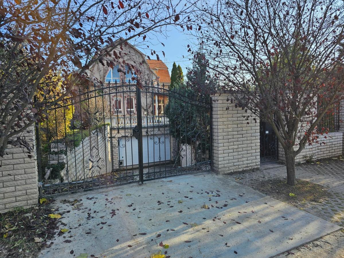 Villa Relax & Wellness Diosd Budapest