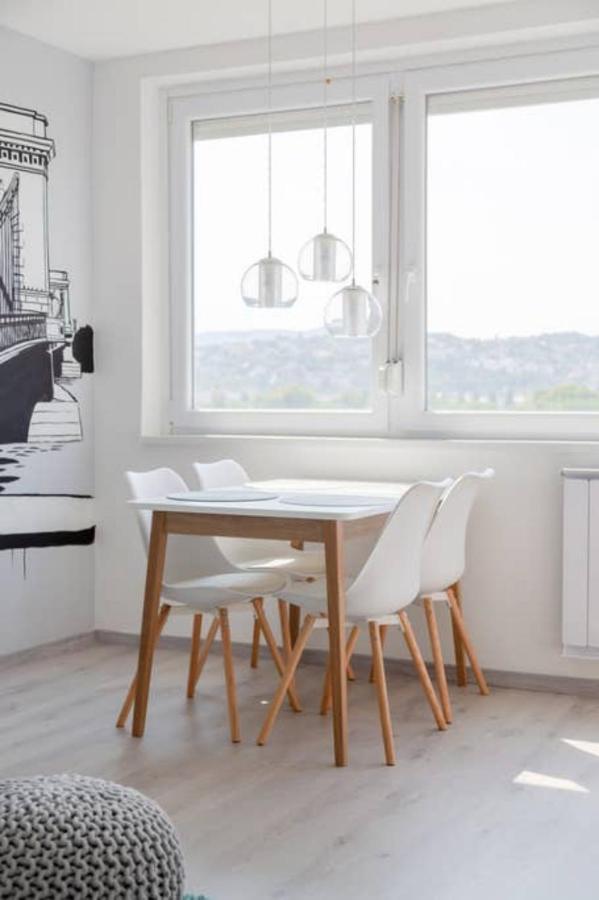 Apartman Sunny With An Unbeatable Balcony View *