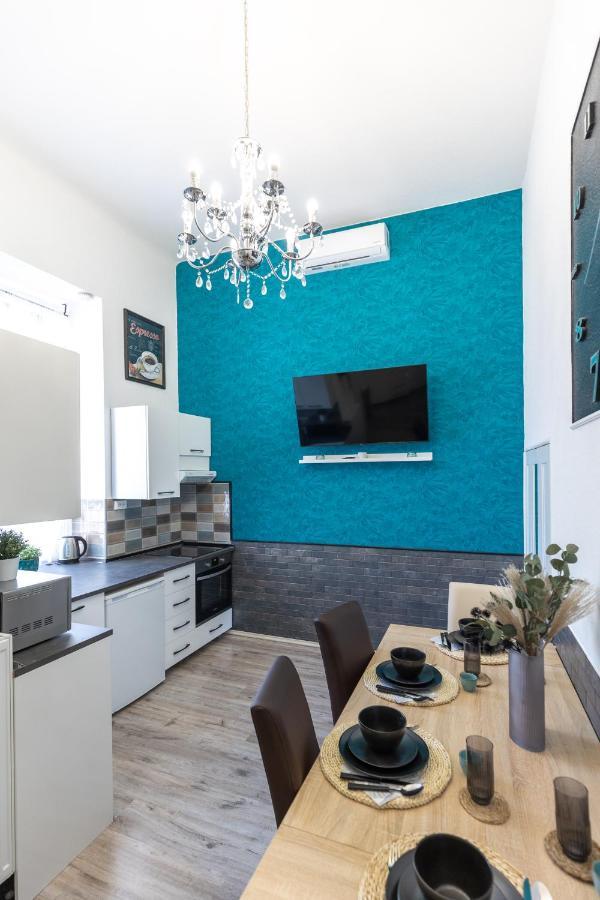 Apartment Urban Oasis *