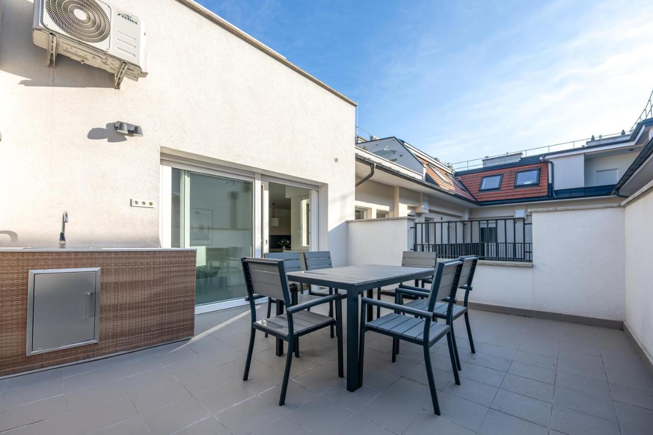 Lovag 12 Terrace Designer Apartamento Budapest
