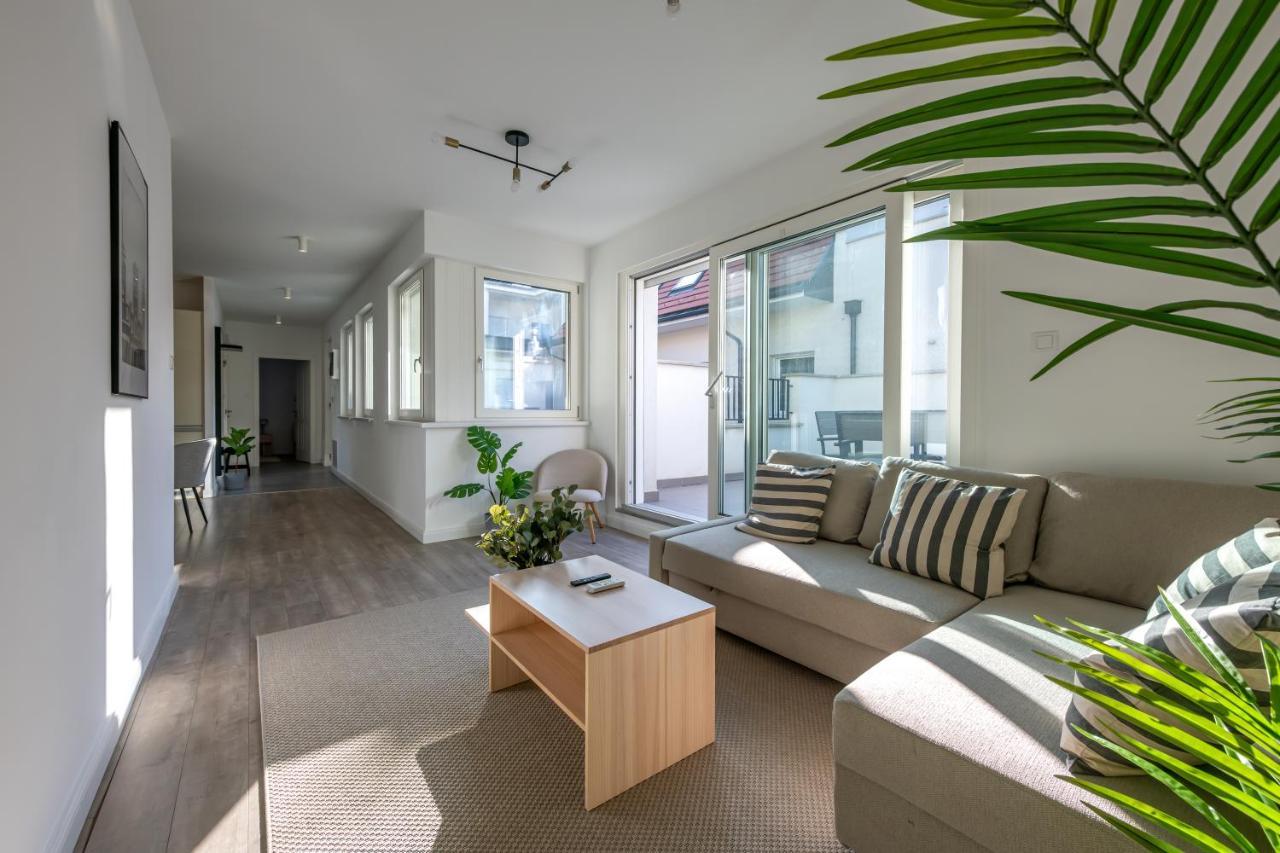 Lovag 12 Terrace Designer Apartamento *