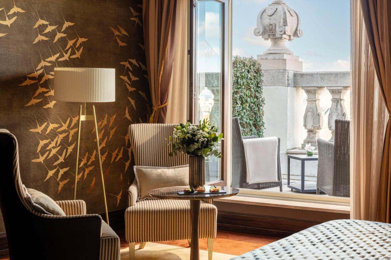 Anantara New York Palace - A Leading Of The World Hotel 5*
