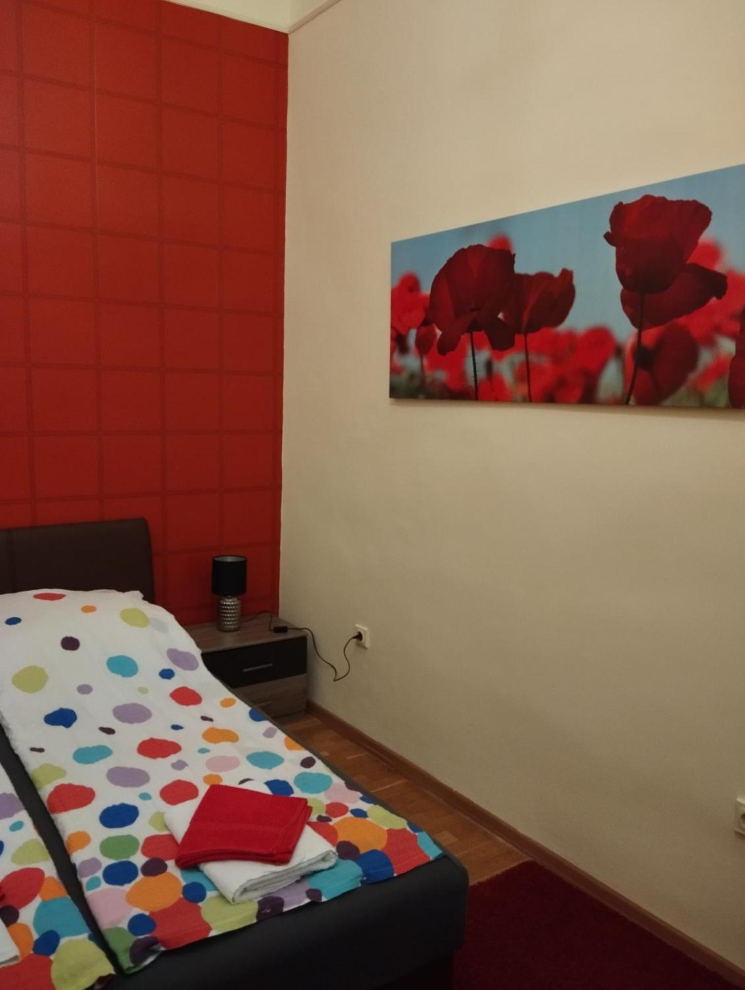 Mandy Penzión pre hostí