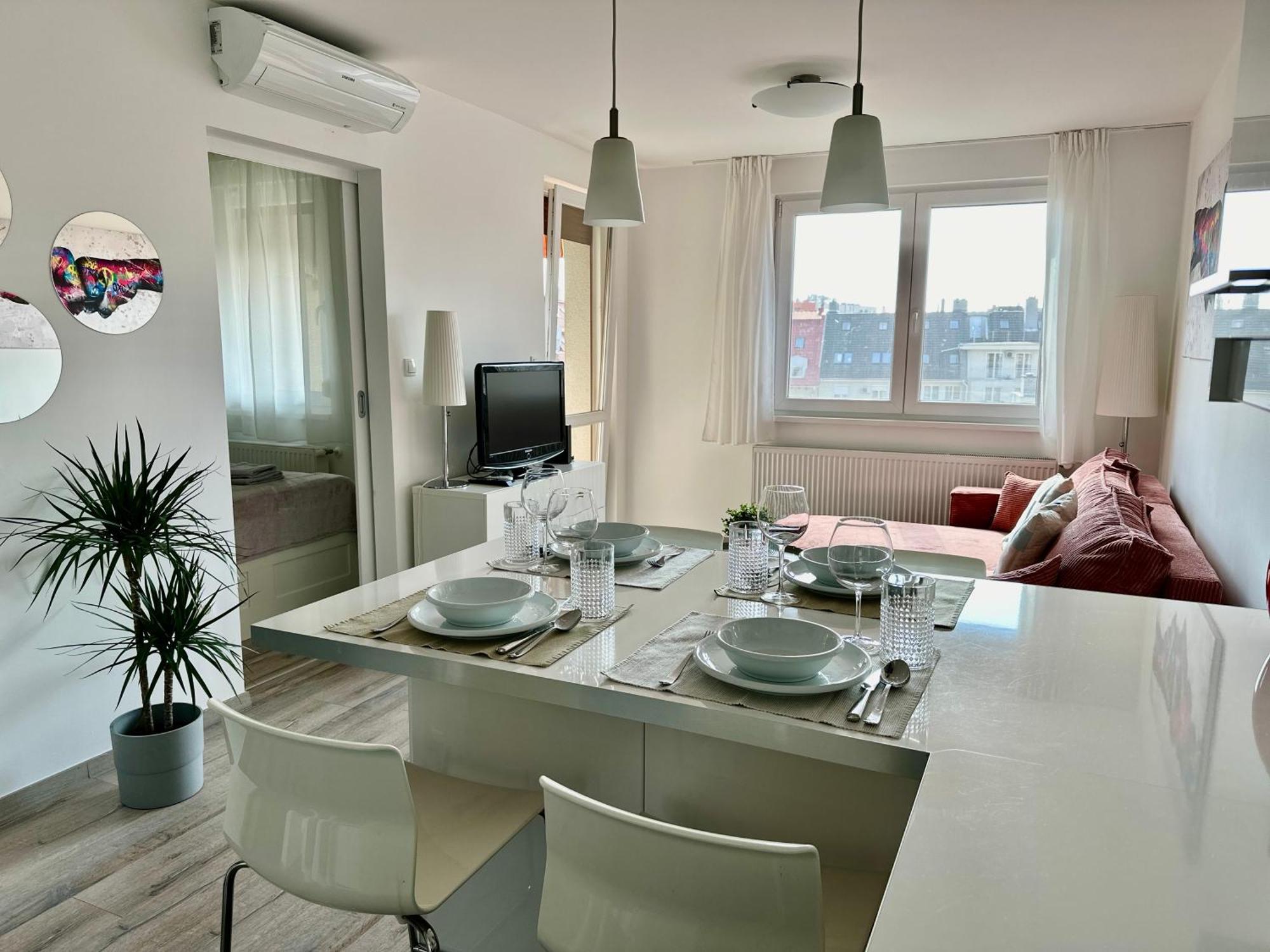 Break - Private Garage, Ac, Balcony Budapest